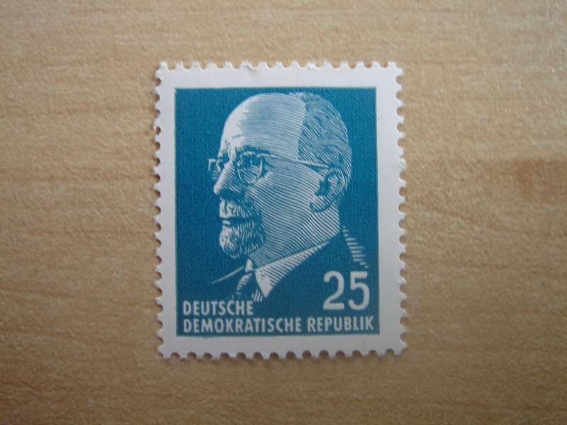 1971 DDR - Walter Ulbricht MiNr 934 X y II MNH