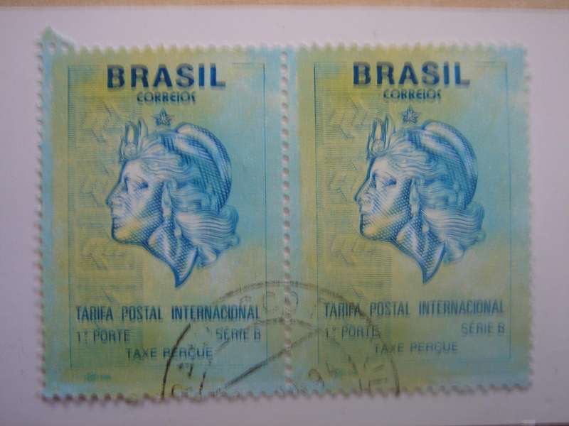 1993 Brazil - Liberty - Scott# 2431 horizontal pair used, stamped