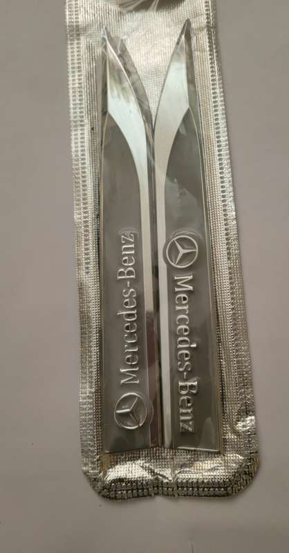 2 x Mercedes Benz  Emblems Badge 3D Car Sticker Side Metal Knife Type Fender Silver