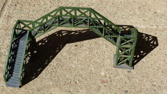 HO  Train Bridge