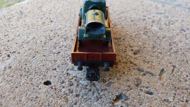 Marklin HO    Wagon  with Army truck