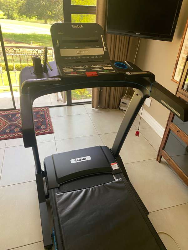 Reebok fitness jet 300 treadmill