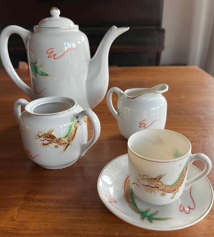 Dragonware tea set - lucky moriage
