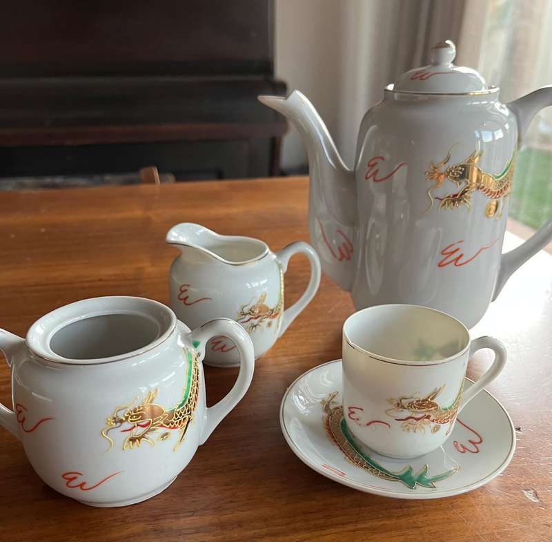 Dragonware tea set - lucky moriage