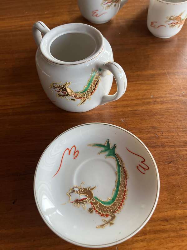 Dragonware tea set - lucky moriage
