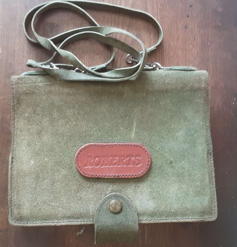Roberts Birds Guide by Hugh Chittenden complete with leather carry bag