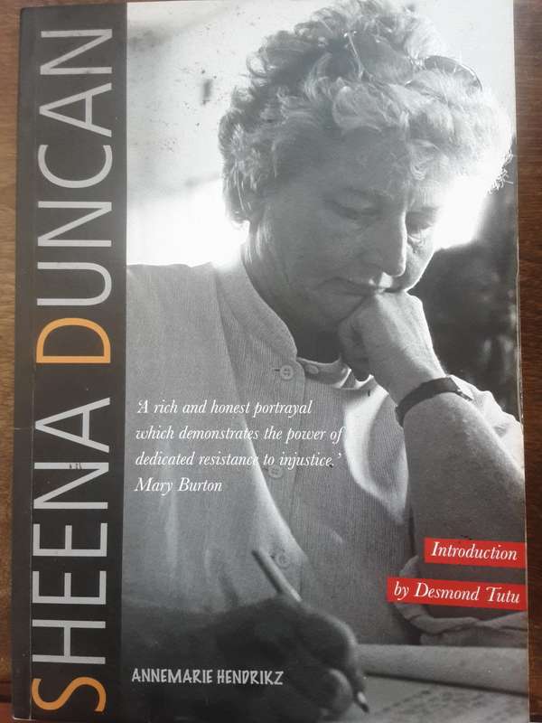 Sheena Duncan by Annemarie Hendrikz