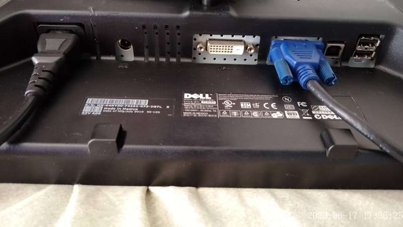 Dell Monitor, Model P190SB, 19 Inch, VGA and DVI