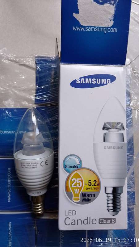 Samsung E14 led candle 5.2w dimmable warm white Pack of 12