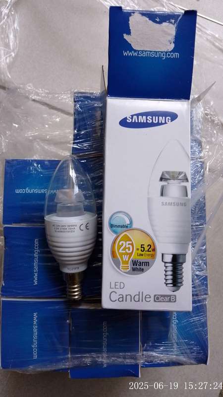 Samsung E14 led candle 5.2w dimmable warm white Pack of 12