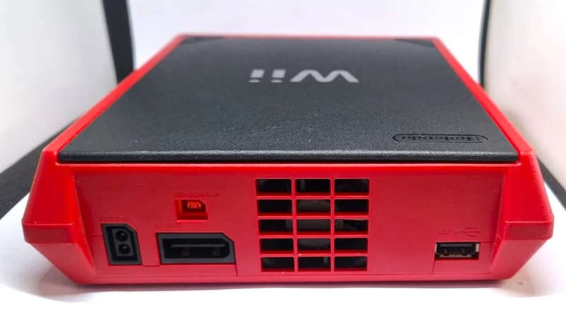 Fantasitc condition Nintendo WII Mini