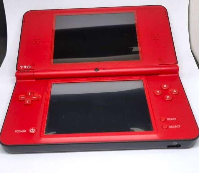 RARE 25TH ANNIVESERY SUPER MARIO NINTENDO DSI XL