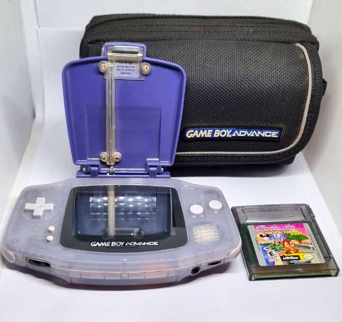 Amazing Condition Crystal Glacier Clear Nintendo Gameboy Advanced Bundle