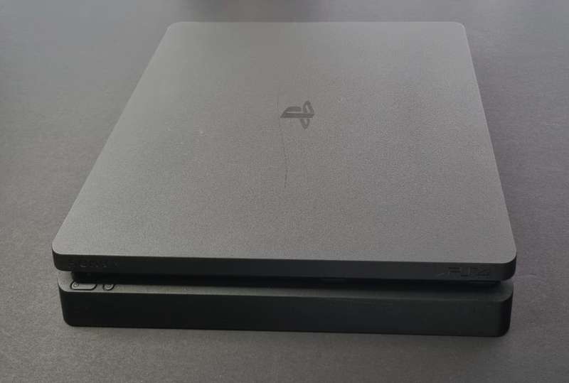 Great Condition 1TB Playstation 4 Slim Bundle