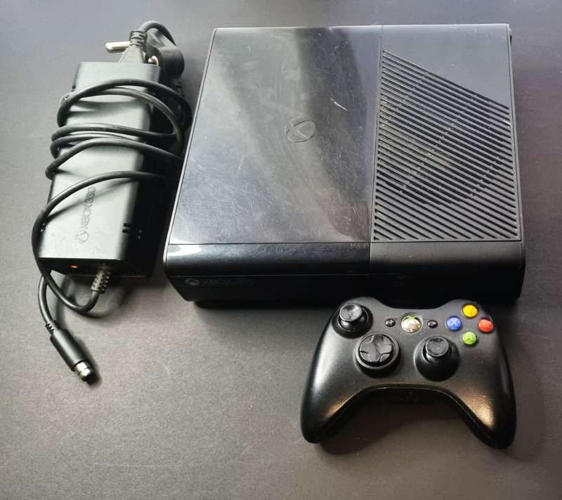 Xbox 360E gaming console