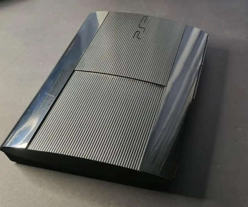 Great Condition Sony Playstation 3 Super Slim Bundle