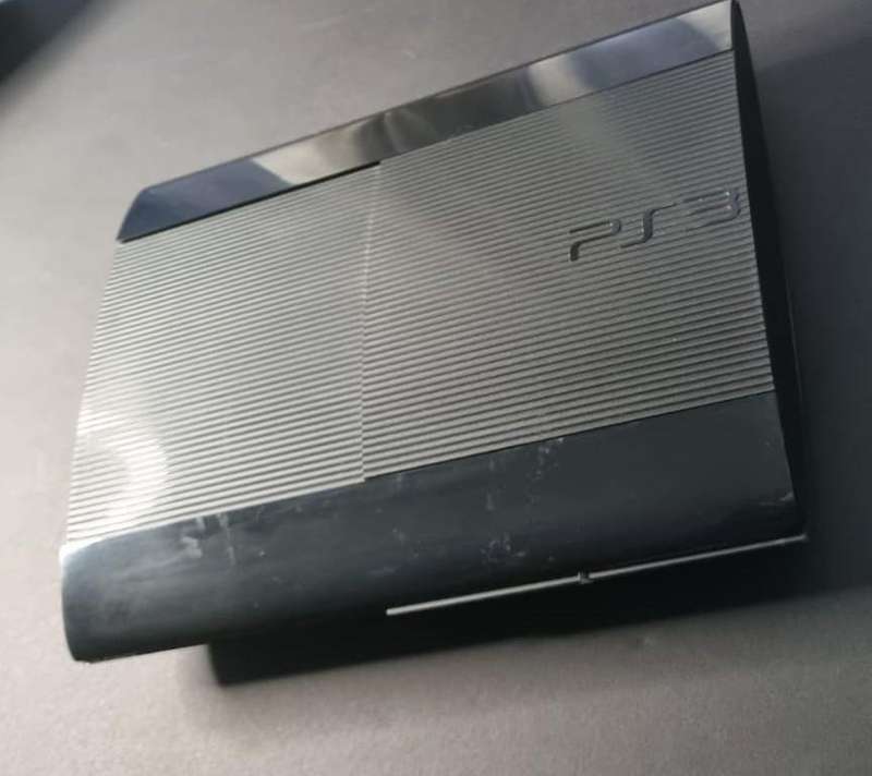 Great Condition Sony Playstation 3 Super Slim Bundle
