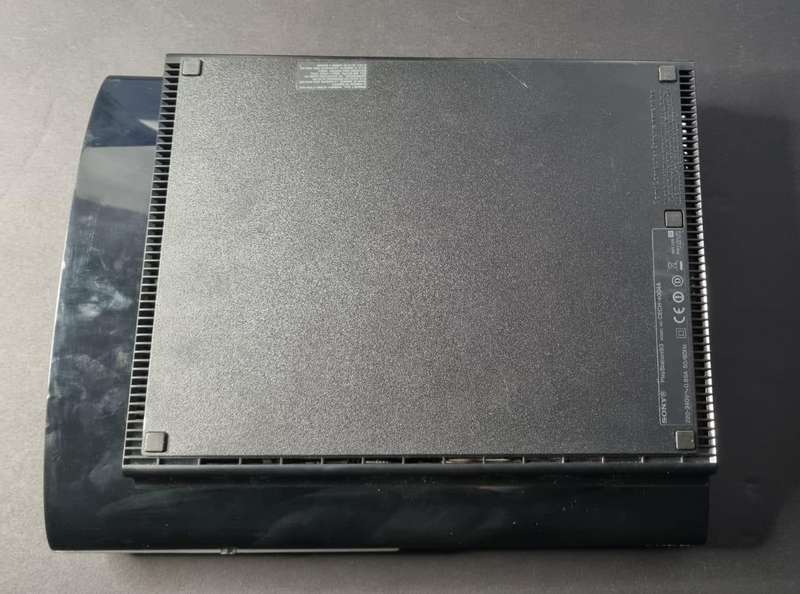 Great Condition Sony Playstation 3 Super Slim Bundle