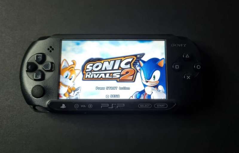Good Condition Sony PSP Street Bndle