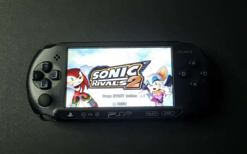 Good Condition Sony PSP Street Bndle
