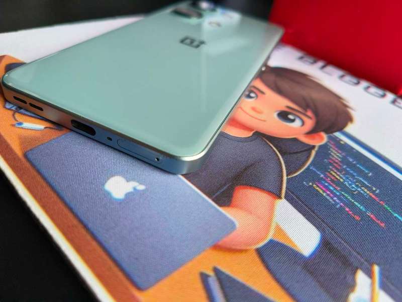 OnePlus Ace 2V