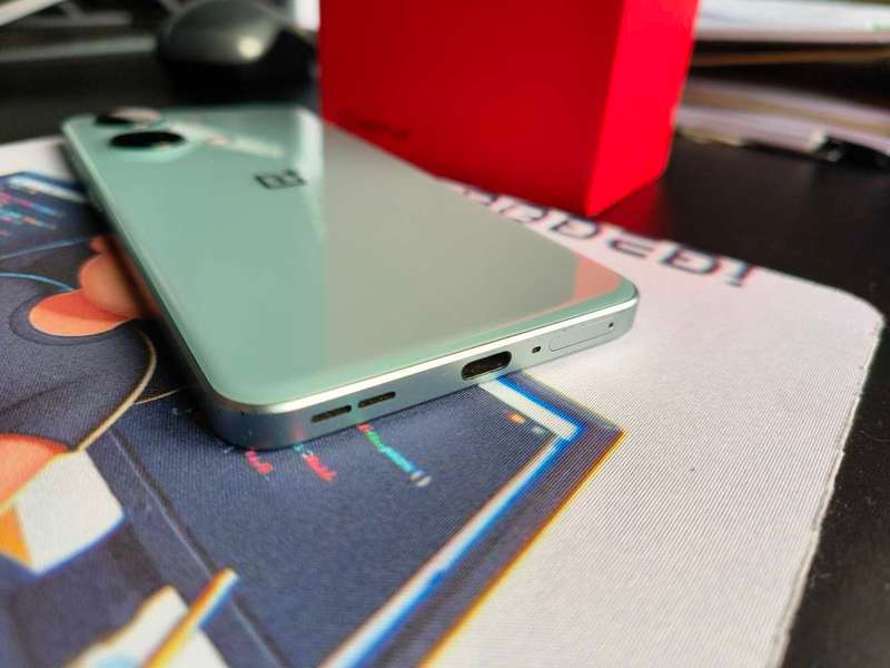 OnePlus Ace 2V