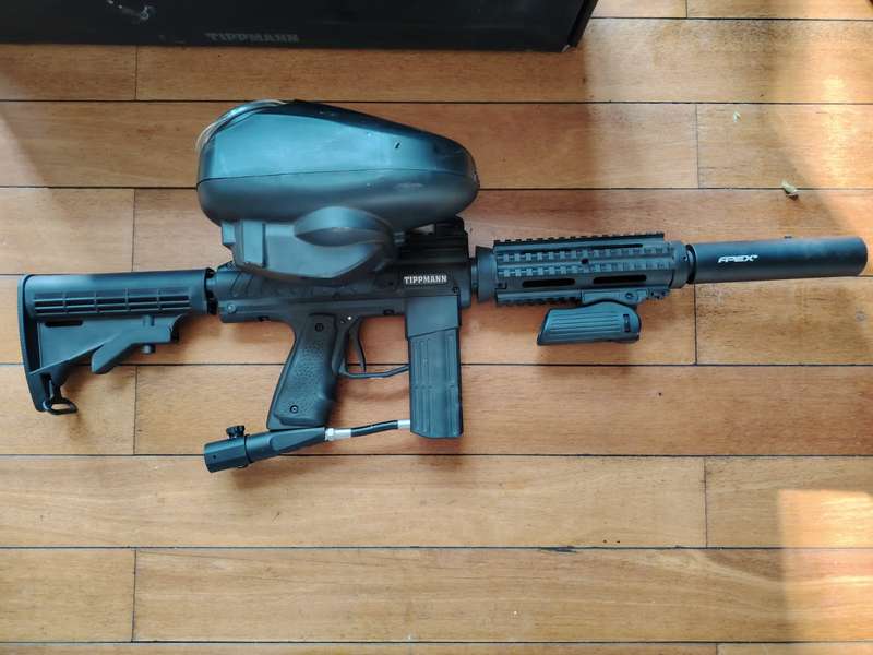 Tippmann Stryker AR1 Elite Paintball Gun Combo