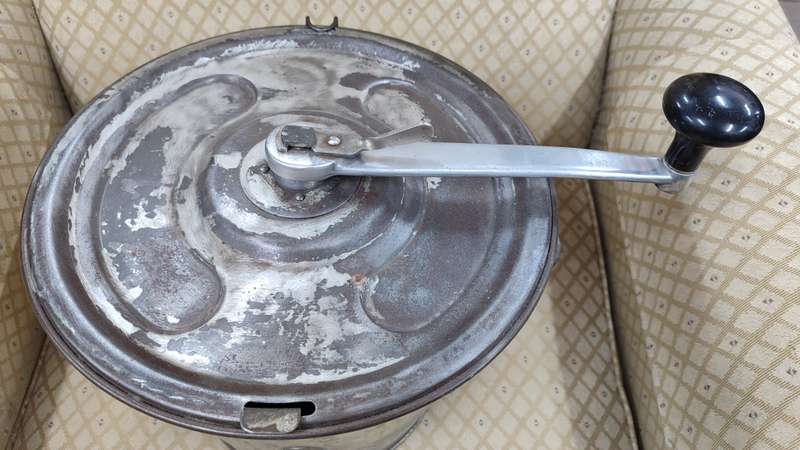 VINTAGE DOUGH MIXER