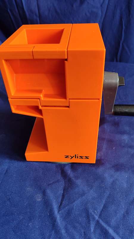 VINTAGE ZYLISS GRATER