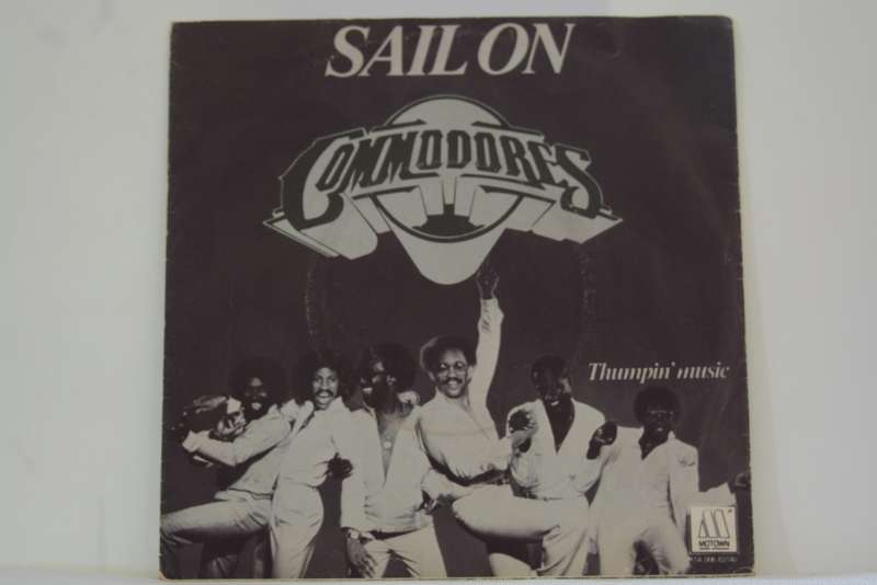 COMMODORES - SAIL ON - VG/EX-