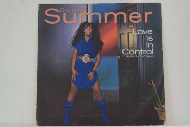 DONNA SUMMER - LOVE IS IN CONTROL - VG/EX-