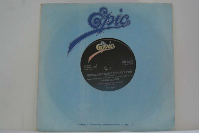 CYNDI LAUPER - GIRLS JUST WANT TO HAVE FUN - VG+/EX