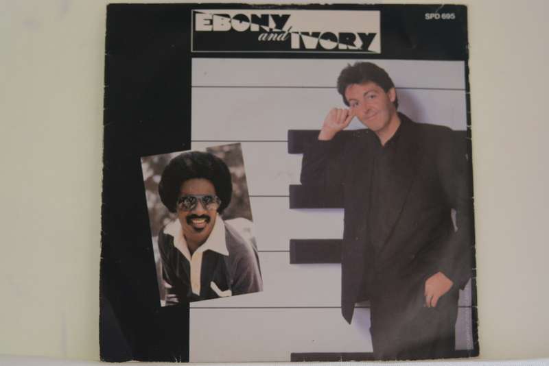 PAUL MCCARTNEY - EBONY AND IVORY - VG+/EX-