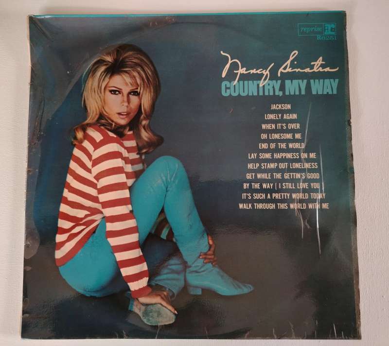 NANCY SINATRA - COUNTY MY WAY - VG/VG+