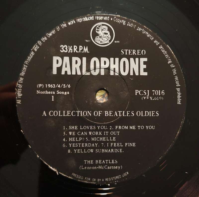 THE BEATLES - A COLLECTION OF BEATLES OLDIES - VG+/EX-
