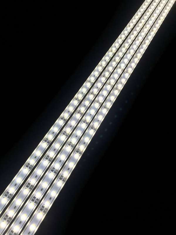 4 Units Of Waterproof 1000mm 100cm 1m LED Strip Lights Aluminium Rigid Strip. Collections Allowed.