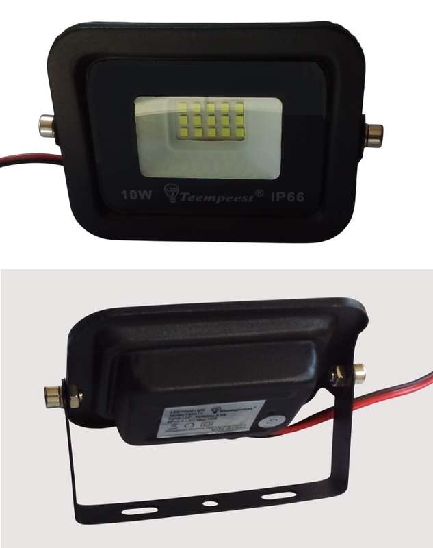 Low Voltage 10W 12V LED Floodlights. Ideal For 12V Batteries Or Solar Systems. Collections Allowed.