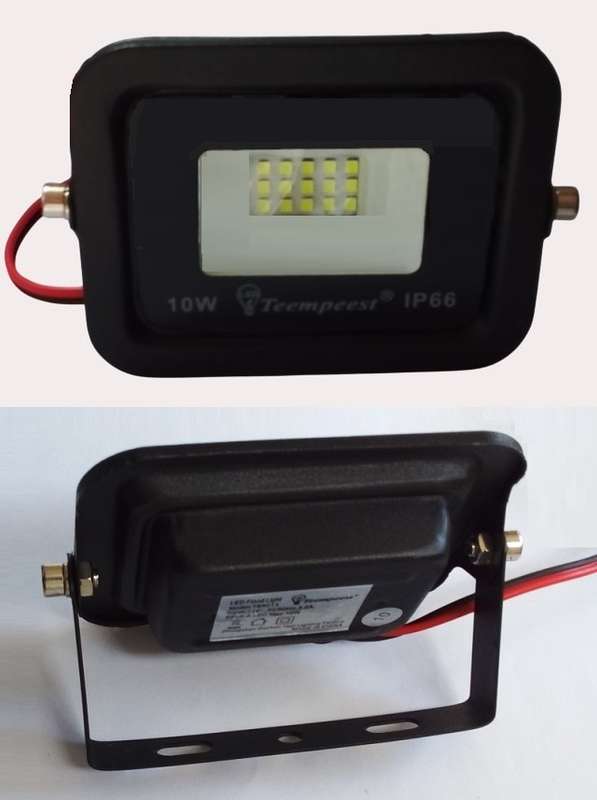 Low Voltage 10W 12V LED Floodlights. Ideal For 12V Batteries Or Solar Systems. Collections Allowed.