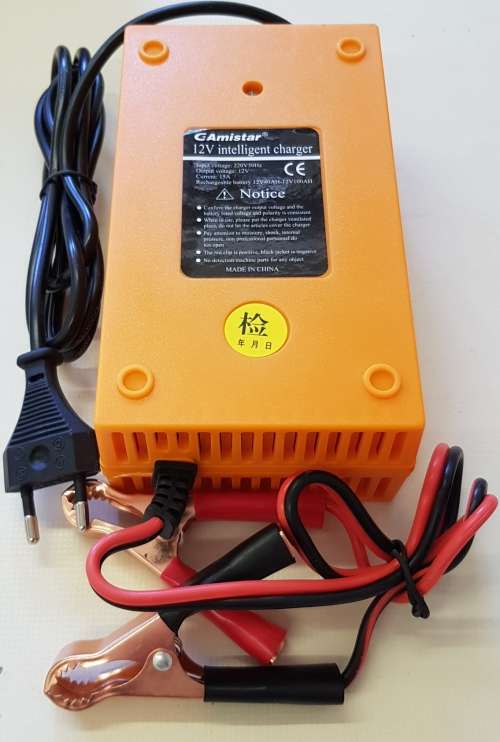 12V 15A Heavy Duty Intelligent Pulse Battery Charger. High Efficiency Version. Collections Allowed.