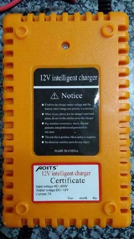 12V 7A Heavy Duty Intelligent Pulse Battery Charger. High Efficiency Version. Collections Allowed.