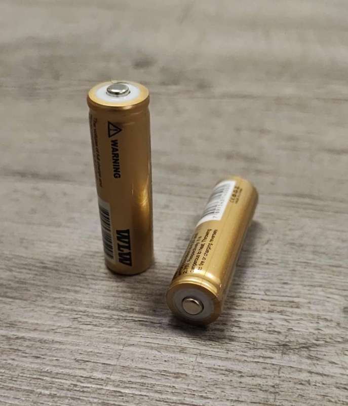3.7V 18650 Rechargeable Batteries For LED Flashlights, Light Duty Applications. Collections Allowed.