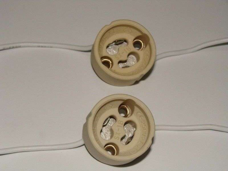 GU10 LED/Halogen Downlight Socket Holder, Ceramic Bulb/Lamp Wired Connector. Collections Are Allowed