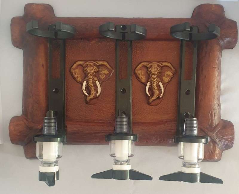 Riempie 2 Elephant Heads Liquor Dispensers With 3 Optic Sets. Brand New Products.Collections Allowed