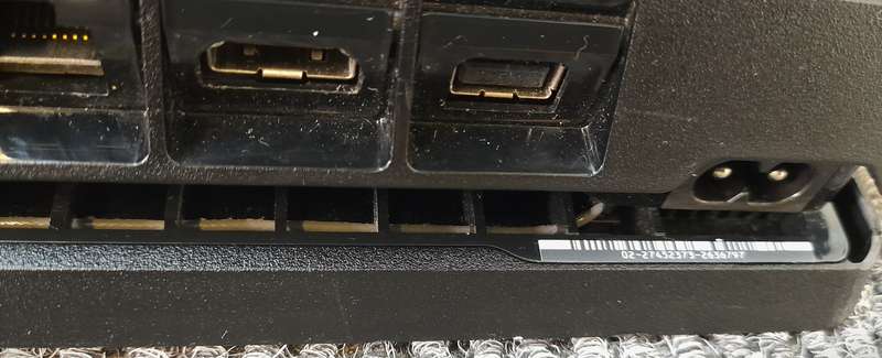PS4 Console Slim