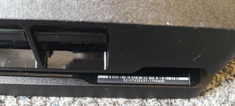 PS4 Console Slim
