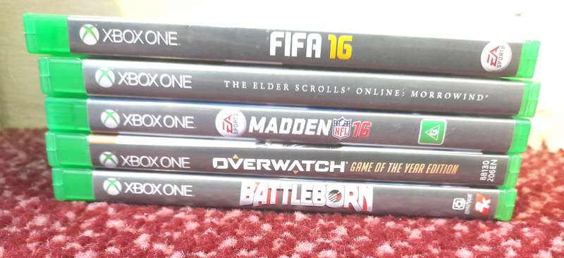 Xbox One Game  Bundle
