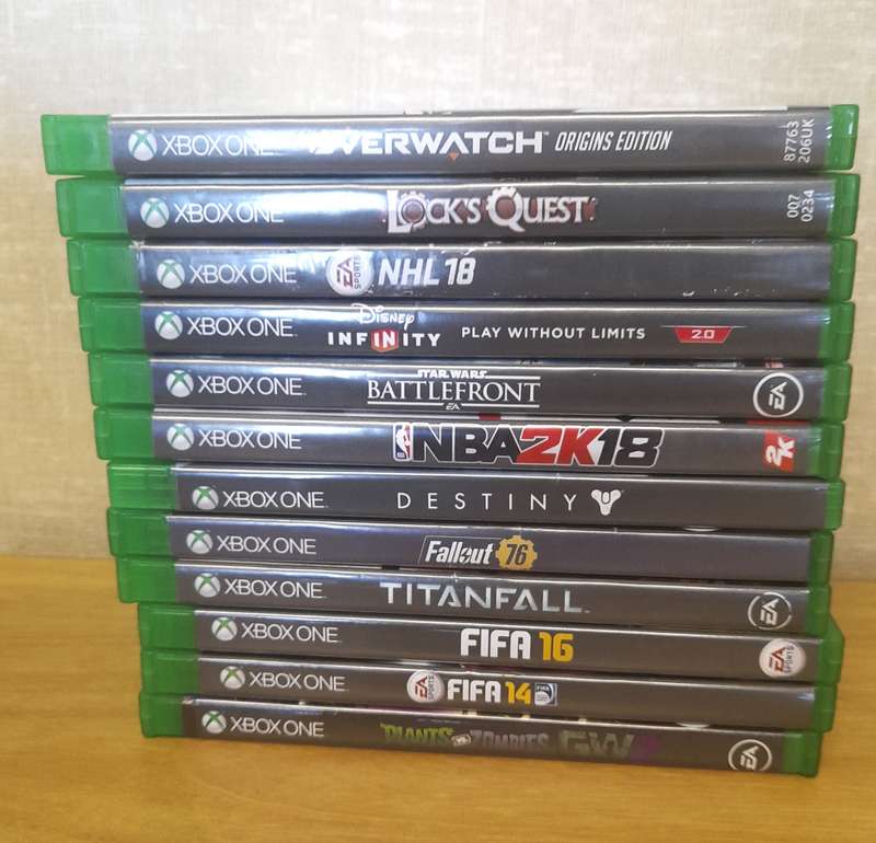 Xbox One Game  Combo