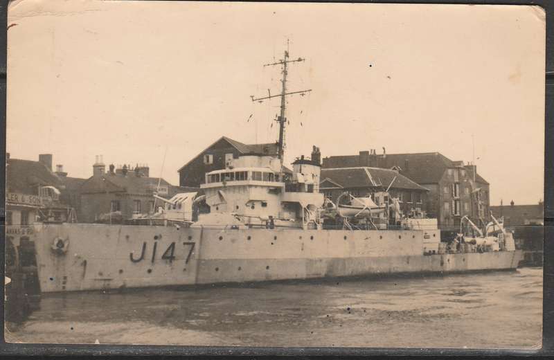 A PHOTO POST CARD SHOWING H.M.S. POOLE MINESWEEPER BACK SIGNED NOT MAILED LOOK SCAN X 2