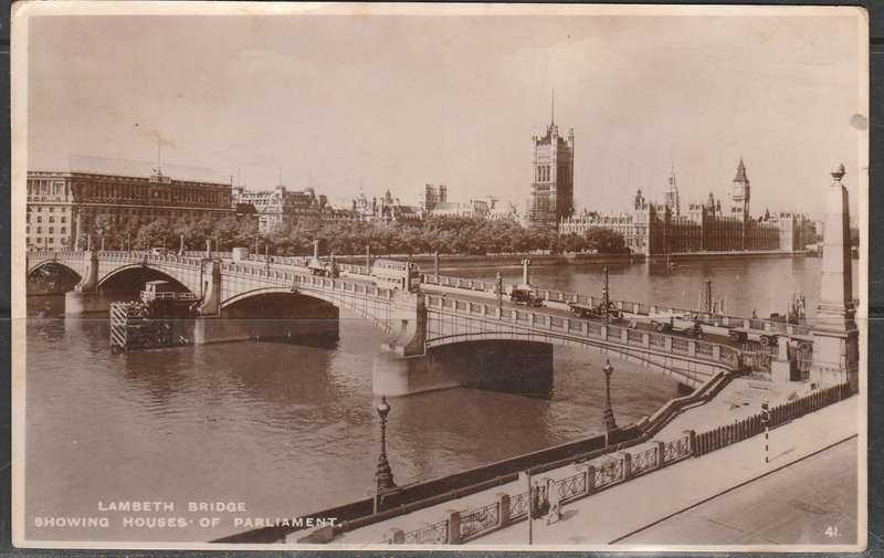 A PICTURE POST CARD SHOWING LAMBETH BRIDGE USED  LOOK SCAN X 2