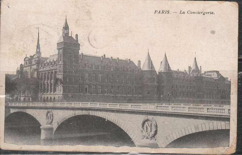 A LOVELY POST CARD SHOWING PARIS LA CONCIERGERIE F.U. LOOK SCAN X 2